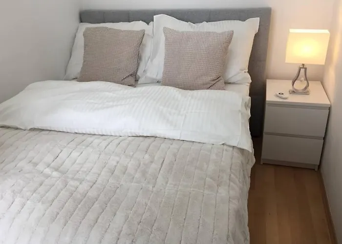 New Cozy Apartment, Location, 12 Min To Center *