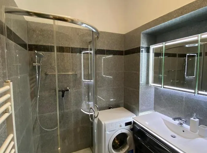 New Cozy Apartment, Location, 12 Min To Center דירה *